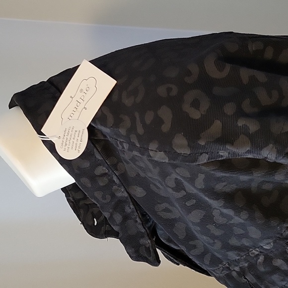 NWT Black Denim Jacket With Leopard Print - Picture 6 of 7